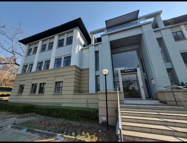 1,276M² OFFICE TO LET IN SANDTON CENTRAL